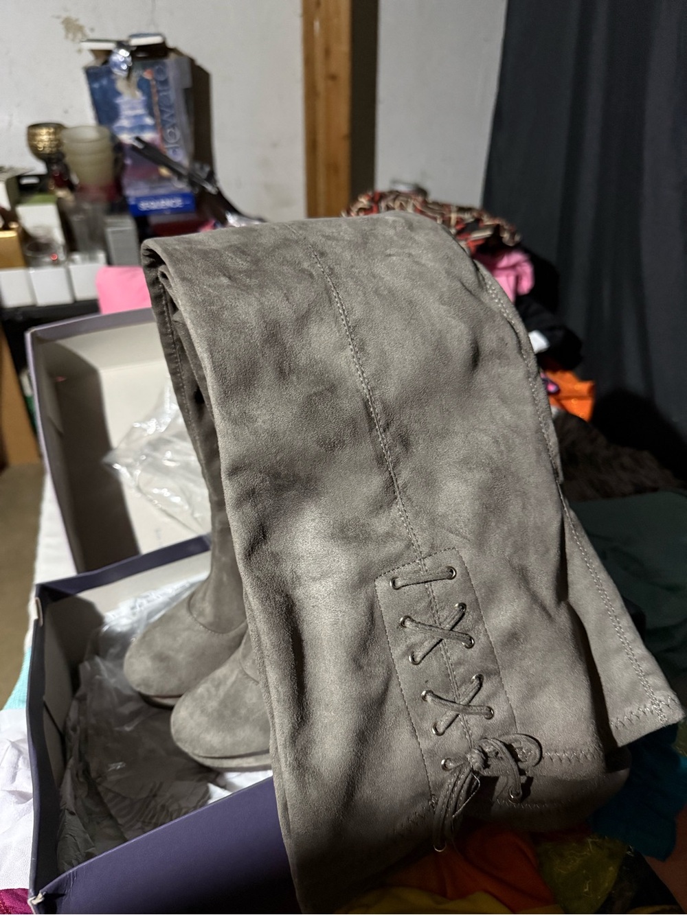 Jennifer Lopez Purple and Cream Shoe Box - Picture 4 of 10